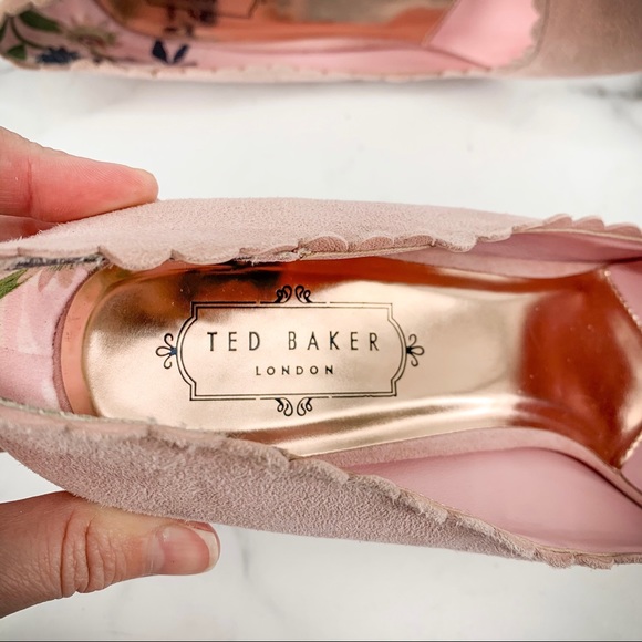 COPY - TED BAKER Heels Pink Sloana Scalloped Trim Suede - Picture 8 of 16